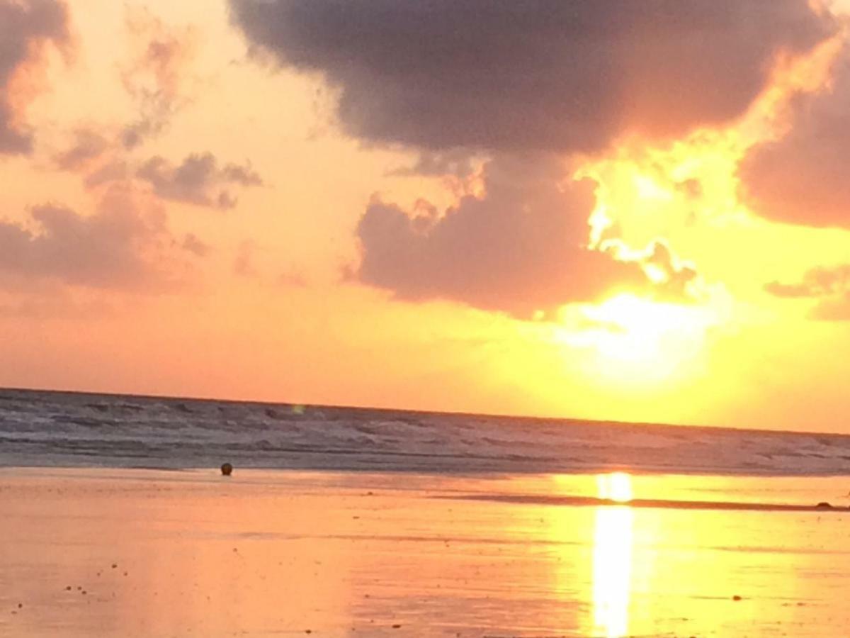 A 2 Pas De La Plage 圣伊莱尔·德列 外观 照片